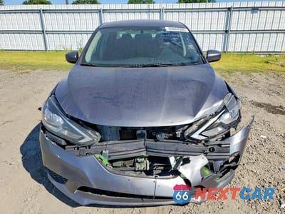 Piąte zdjęcie samochodu w środku: 2016 NISSAN SENTRA S VIN:3N1AB7AP7GY253662 - miniatura