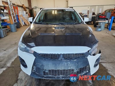 Piąte zdjęcie samochodu w środku: 2016 MITSUBISHI LANCER ES VIN:JA32U2FU3GU601116 - miniatura