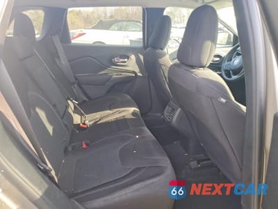 Zdjęcie 11 z 13 samochodu: 2019 JEEP CHEROKEE LATITUDE VIN:1C4PJLCB5KD360306 - miniatura