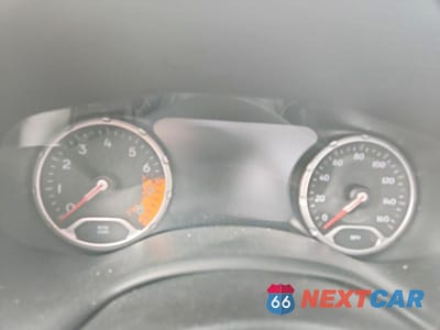 Zdjęcie 9 z 12 samochodu: 2015 JEEP RENEGADE LIMITED VIN:ZACCJBDT2FPC30071 - miniatura