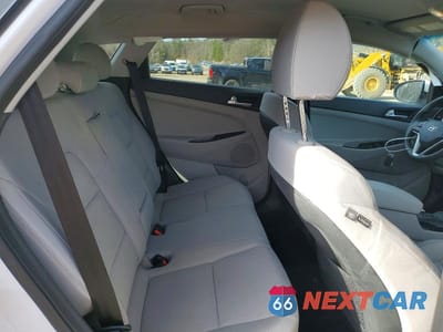 Zdjęcie 10 z 11 samochodu: 2019 HYUNDAI TUCSON VALUE VIN:KM8J3CA41KU993174 - miniatura