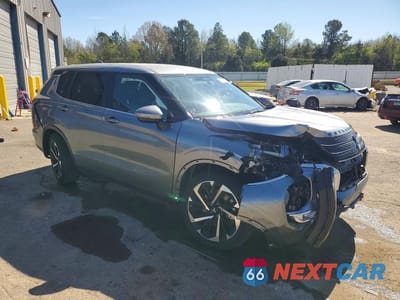 Czwarte zdjęcie samochodu z boku: 2023 MITSUBISHI OUTLANDER SE VIN:JA4J3UA89PZ055814 - miniatura