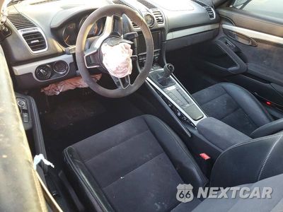 Zdjęcie 8 z 11 samochodu: 2016 PORSCHE CAYMAN GT4 VIN:WP0AC2A82GK197098 - miniatura