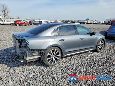 Trzecie zdjęcie samochodu z tyłu: 2018 VOLKSWAGEN PASSAT GT VIN:1VWJM7A32JC040569 - miniatura