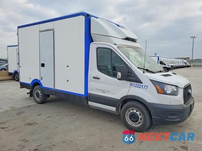 Czwarte zdjęcie samochodu z boku: 2023 FORD TRANSIT DELIVERY TRUCK VIN:1FDBW5ZG5PKA22249 - miniatura