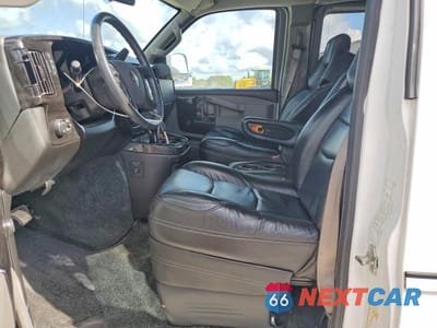 Zdjęcie 7 z 12 samochodu: 2022 CHEVROLET EXPRESS G2500 VIN:1GCWGAF77N1280629 - miniatura
