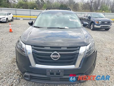 Piąte zdjęcie samochodu w środku: 2024 NISSAN PATHFINDER SV VIN:5N1DR3BA9RC200493 - miniatura