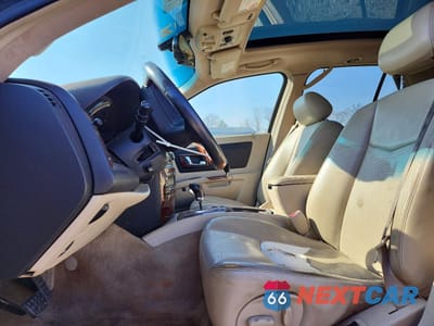 Zdjęcie 7 z 14 samochodu: 2005 CADILLAC SRX VIN:1GYEE637850208812 - miniatura