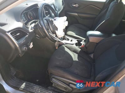 Zdjęcie 7 z 13 samochodu: 2020 JEEP CHEROKEE LATITUDE VIN:1C4PJMCB8LD539432 - miniatura