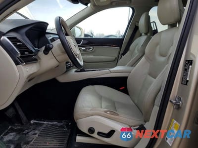 Zdjęcie 7 z 12 samochodu: 2016 VOLVO XC90 T6 VIN:YV4A22PK9G1059261 - miniatura