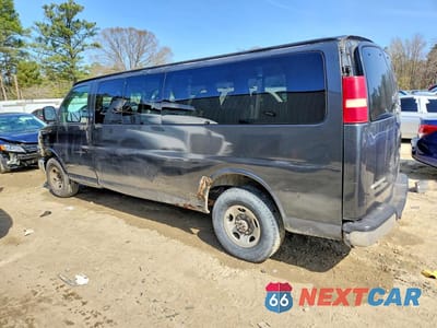 Drugie zdjęcie samochodu z przodu: 2004 CHEVROLET EXPRESS G3500 VIN:1GAHG39U841185381 - miniatura