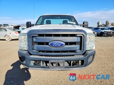 Piąte zdjęcie samochodu w środku: 2013 FORD F250 SUPER DUTY VIN:1FTBF2A68DEB81878 - miniatura