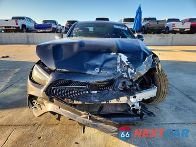 Piąte zdjęcie samochodu w środku: 2021 MERCEDES-BENZ E 350 VIN:W1KZF8DB0MA905652 - miniatura