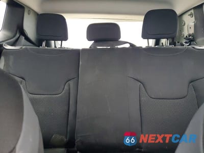 Zdjęcie 10 z 13 samochodu: 2018 JEEP RENEGADE LATITUDE VIN:ZACCJBBH1JPH32397 - miniatura