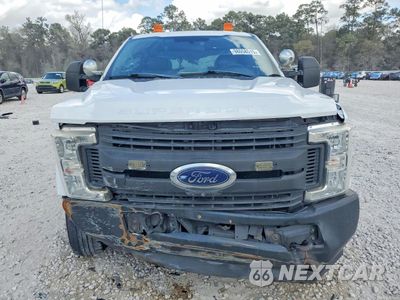 Piąte zdjęcie samochodu w środku: 2017 FORD F350 SUPER DUTY VIN:1FD8X3ATXHEF24663 - miniatura