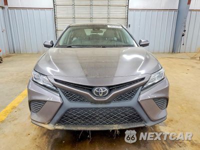 Piąte zdjęcie samochodu w środku: 2019 TOYOTA CAMRY SE VIN:4T1B11HK7KU776554 - miniatura
