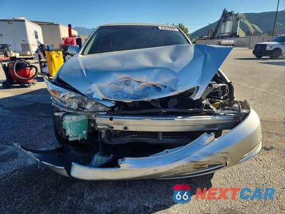 Piąte zdjęcie samochodu w środku: 2004 TOYOTA CAMRY XLE V6 VIN:JTDBF32K740152595 - miniatura