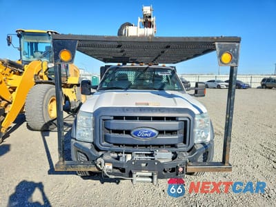 Piąte zdjęcie samochodu w środku: 2016 FORD F550 SUPER DUTY BUCKET TRUCK VIN:1FDUF5HT3GEB43187 - miniatura