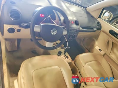 Zdjęcie 8 z 12 samochodu: 2006 VOLKSWAGEN NEW BEETLE CONVERTIBLE OPTION PACKAGE 1 VIN:3VWRG31Y76M331783 - miniatura