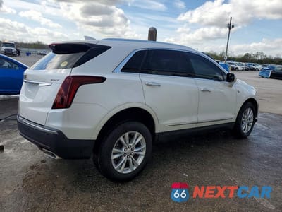 Trzecie zdjęcie samochodu z tyłu: 2021 CADILLAC XT5 LUXURY VIN:1GYKNAR45MZ124072 - miniatura