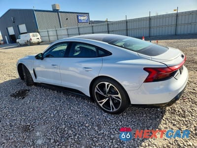 Drugie zdjęcie samochodu z przodu: 2024 AUDI E-TRON GT PREMIUM PLUS VIN:WAUCJBFW7R7002041 - miniatura