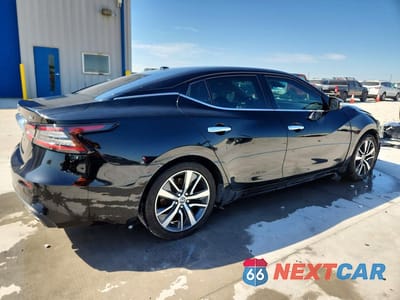 Trzecie zdjęcie samochodu z tyłu: 2020 NISS MAXIMA SV VIN:1N4AA6CV7LC365974 - miniatura