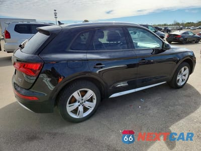 Trzecie zdjęcie samochodu z tyłu: 2018 AUDI Q5 PREMIUM VIN:WA1ANAFY0J2008804 - miniatura