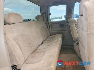 Zdjęcie 10 z 13 samochodu: 2001 CHEVROLET SILVERADO K1500 VIN:2GCEK19T711269458 - miniatura