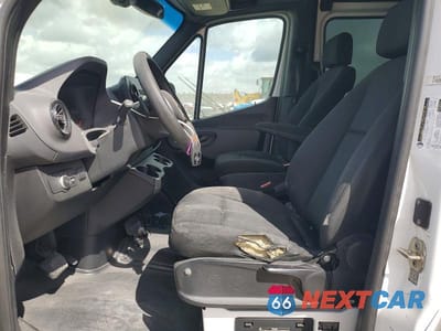 Zdjęcie 7 z 14 samochodu: 2019 MERCEDES-BENZ SPRINTER 2500 VIN:WDZPF0CD7KT004107 - miniatura