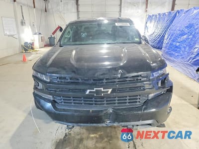 Piąte zdjęcie samochodu w środku: 2021 CHEVROLET SILVERADO K1500 RST VIN:3GCUYEED1MG387968 - miniatura