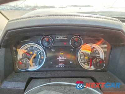 Zdjęcie 9 z 12 samochodu: 2017 RAM 1500 LARAMIE VIN:1C6RR7NT8HS671951 - miniatura