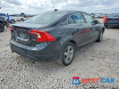 Trzecie zdjęcie samochodu z tyłu: 2013 VOLVO S60 T5 VIN:YV1612FS2D1228815 - miniatura