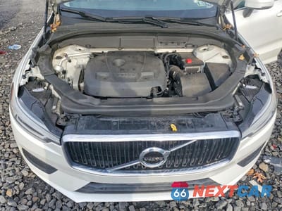 Zdjęcie 12 z 13 samochodu: 2019 VOLVO XC60 T5 VIN:LYV102RK4KB204813 - miniatura
