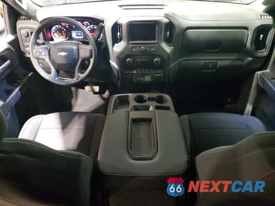 Zdjęcie 8 z 12 samochodu: 2021 CHEVROLET SILVERADO K1500 CUSTOM VIN:3GCPYBEK0MG247999 - miniatura