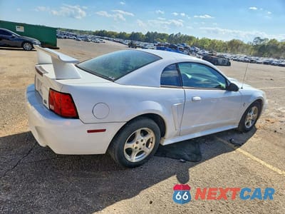 Trzecie zdjęcie samochodu z tyłu: 2003 FORD MUSTANG VIN:1FAFP40483F335577 - miniatura