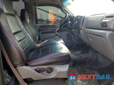 Piąte zdjęcie samochodu w środku: 2007 FORD F450 SUPER DUTY VIN:1FDXF46P27EA22647 - miniatura