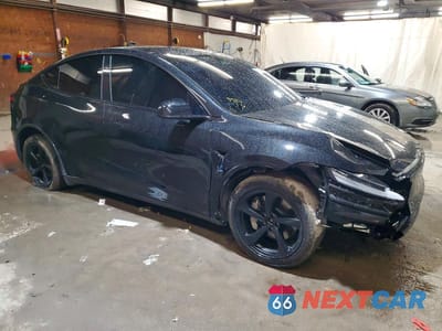 Czwarte zdjęcie samochodu z boku: 2026 TESLA MODEL Y VIN:7SAYGDEEXTF362386 - miniatura