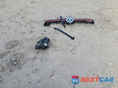 Zdjęcie 12 z 12 samochodu: 2017 VOLKSWAGEN GTI SPORT VIN:3VW547AU8HM048260 - miniatura