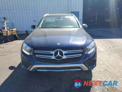 Piąte zdjęcie samochodu w środku: 2018 MERCEDES-BENZ GLC 300 4MATIC VIN:WDC0G4KB2JV047837 - miniatura