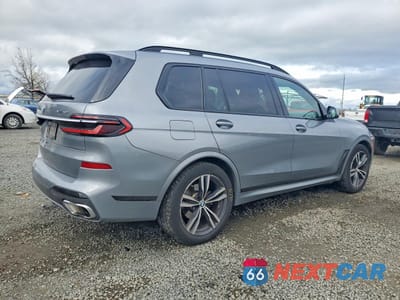 Trzecie zdjęcie samochodu z tyłu: 2023 BMW X7 XDRIVE40I VIN:5UX23EM00P9N61973 - miniatura