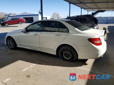 Drugie zdjęcie samochodu z przodu: 2014 MERCEDES-BENZ C 250 VIN:WDDGF4HB9ER312563 - miniatura