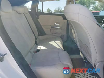 Zdjęcie 10 z 11 samochodu: 2021 MERCEDES-BENZ GLA 250 VIN:W1N4N4GB5MJ195314 - miniatura