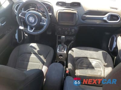 Zdjęcie 8 z 11 samochodu: 2021 JEEP RENEGADE LATITUDE VIN:ZACNJCBB4MPM33076 - miniatura