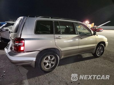 Trzecie zdjęcie samochodu z tyłu: 2005 TOYOTA HIGHLANDER BASE VIN:JTEGP21A750066545 - miniatura