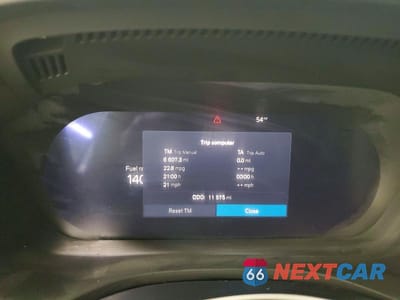 Zdjęcie 9 z 12 samochodu: 2025 VOLVO XC60 CORE VIN:YV4M12RJ9S1149751 - miniatura