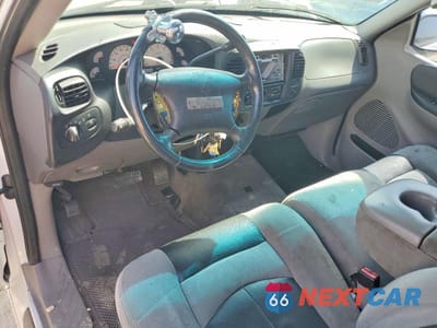 Zdjęcie 8 z 12 samochodu: 2002 FORD F150 SVT LIGHTNING VIN:2FTZF07332CA86454 - miniatura