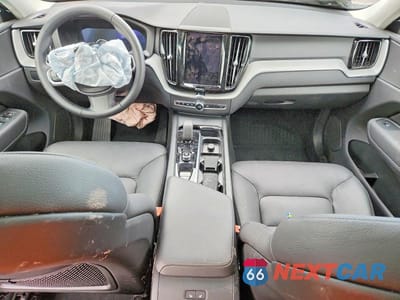 Zdjęcie 8 z 14 samochodu: 2025 VOLVO XC60 PLUS VIN:YV4M12RC3S1112681 - miniatura