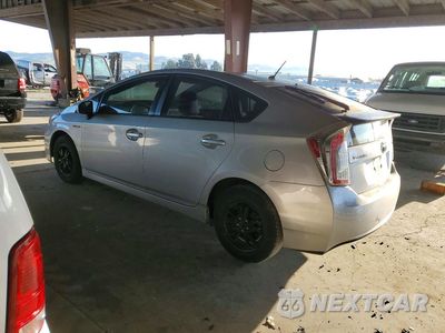 Drugie zdjęcie samochodu z przodu: 2013 TOYOTA PRIUS TWO VIN:JTDKN3DU2D0351345 - miniatura