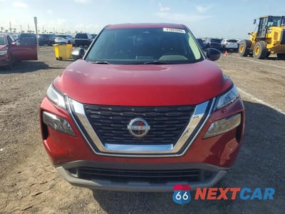 Piąte zdjęcie samochodu w środku: 2023 NISSAN ROGUE S VIN:5N1BT3AA2PC910567 - miniatura