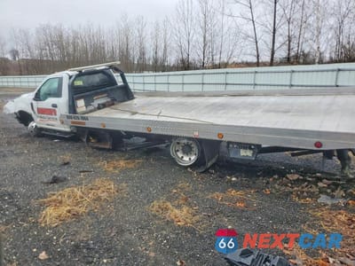 Trzecie zdjęcie samochodu z tyłu: 2017 FORD F550 SUPER DUTY ROLLBACK TRUCK VIN:1FDUF5GY5HEE51685 - miniatura
